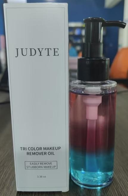 Three-color makeup remover oil